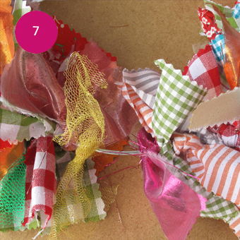 realiser une couronne de noel 7