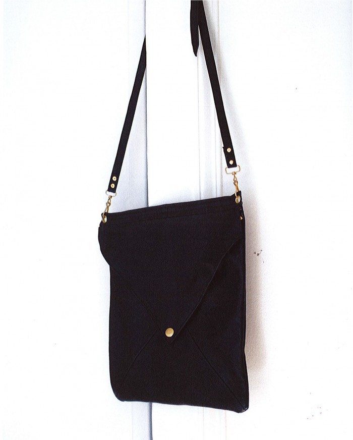 sac jesus en cuir noir