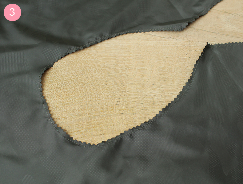 DIY bavoir a barbe etape 3