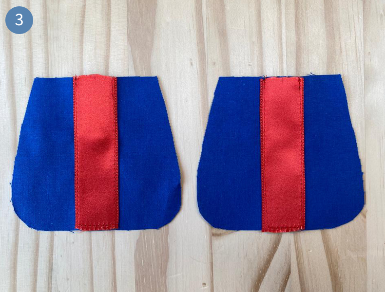 coudre les manchettes du tablier Blanche-Neige