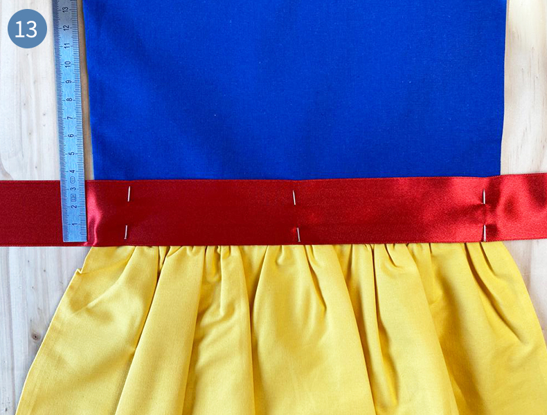 ceinture tablier de Blanche-Neige