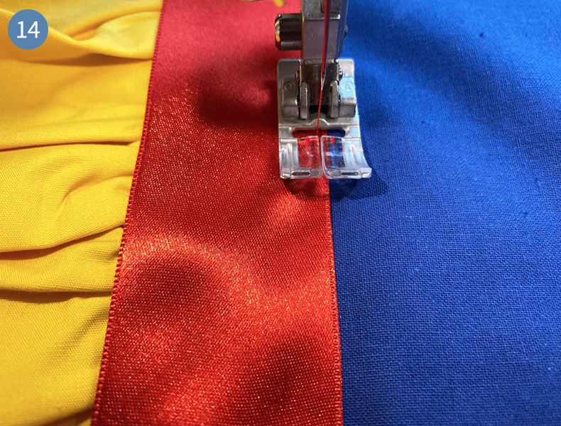 finition du costume Blanche-Neige