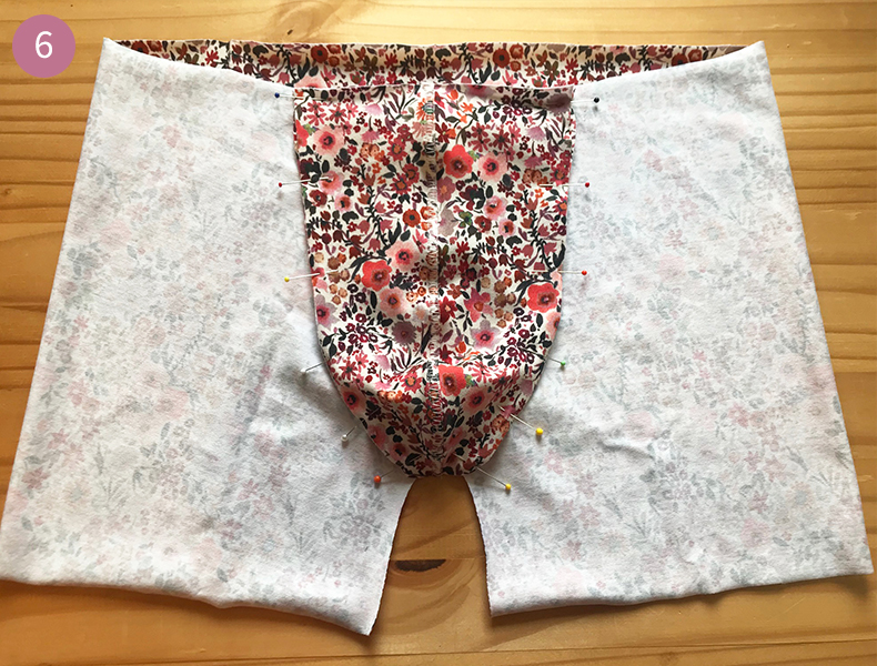 Assemblage de la coque au maillot de bain pour homme