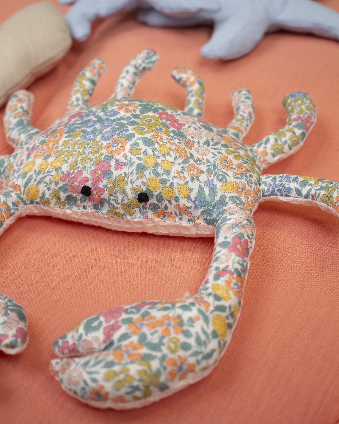 idée cadeau tuto doudou crabe
