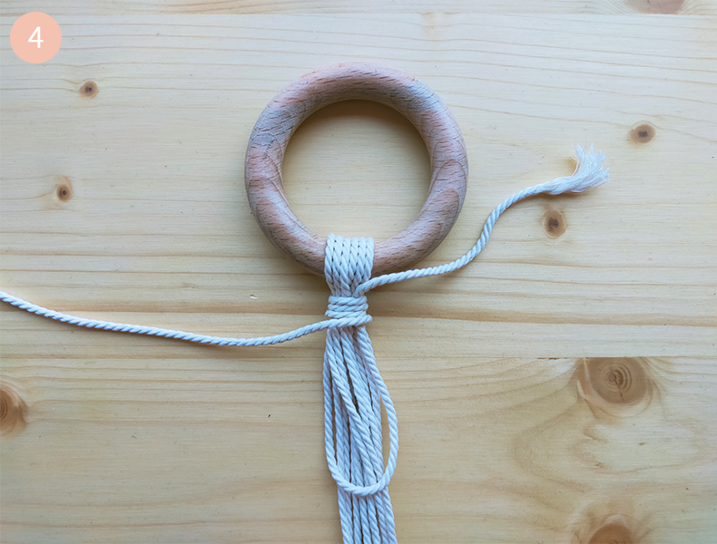 Apprendre à faire une suspension en macramé