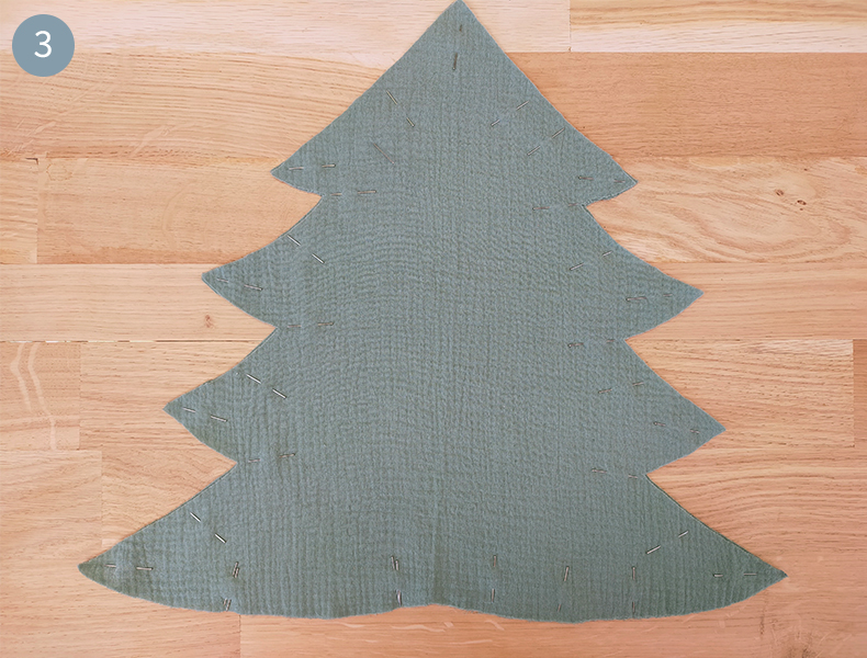 coussin noel diy : Assembler le sapin de Noël