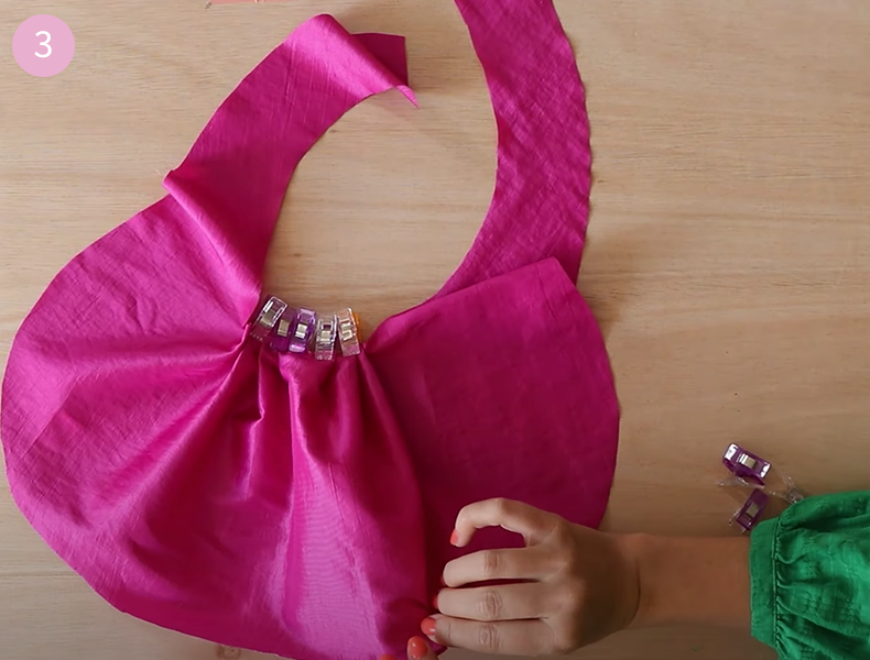 Tuto Sac à Main Étape 3 : Marquer les plis