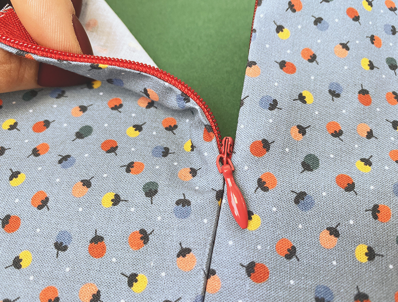 Poser une fermeture invisible