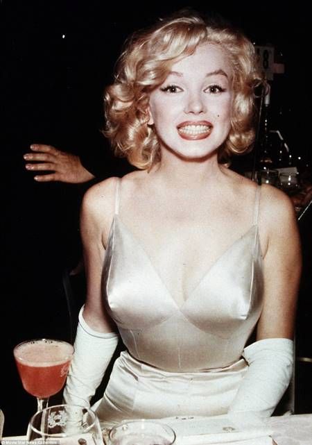 Tendance Couture Hiver 2023 Monroe