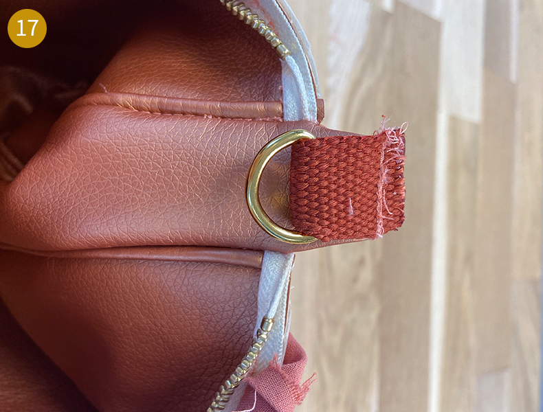 montage d'une sangle sur un sac à main
