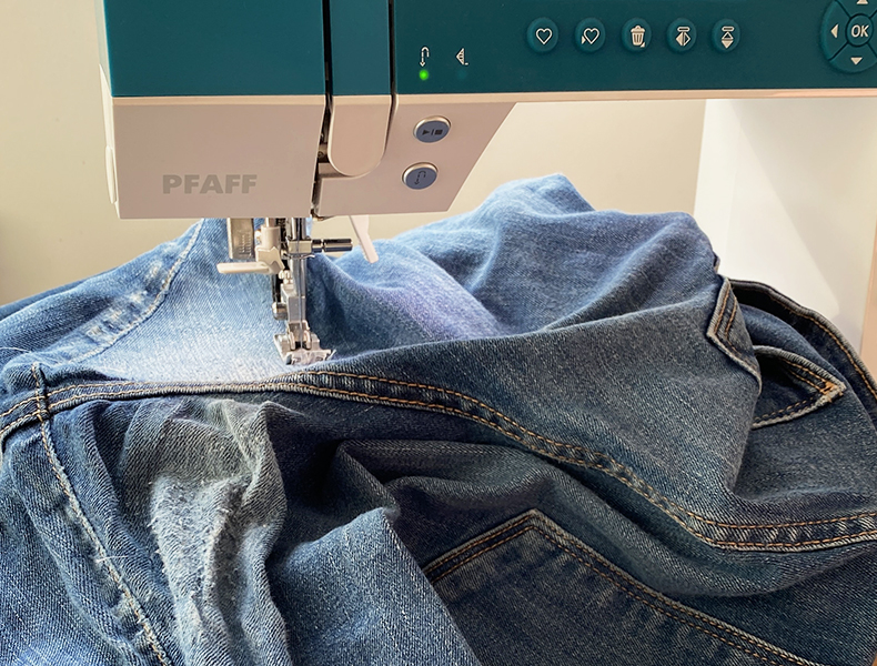 réparer ses vêtements - jean