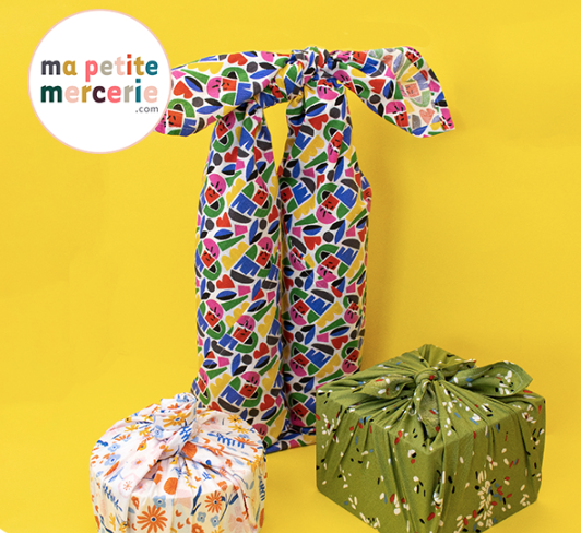 cadeaux emballés en furoshiki
