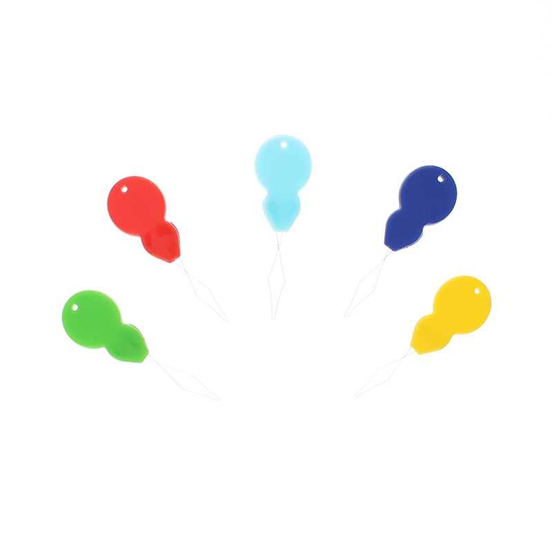 photo d'un enfile aiguille