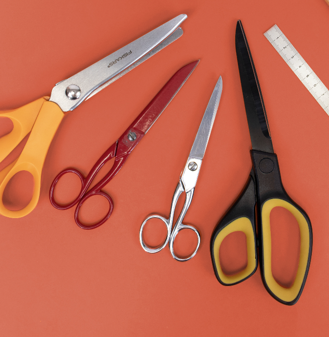 photo de ciseaux de couture