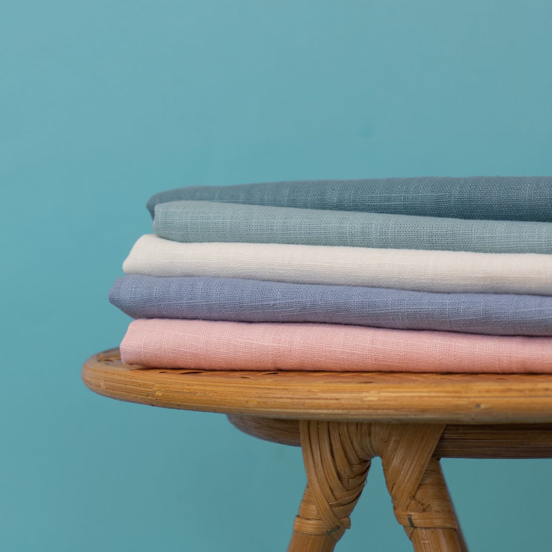 photo d'une pile de tissus lin